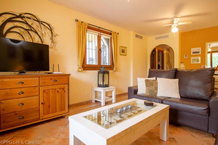 Casa de vacaciones para 6 personas con terraza in Urbanizacion Costa Esuri, Ayamonte
