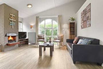 Ferienhaus für 4 Personen, mit Terrasse und Balkon/Terrasse sowie Sauna in Brouwershaven