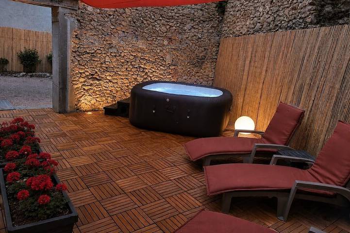 Location de vacances pour 10 personnes dans Cormery