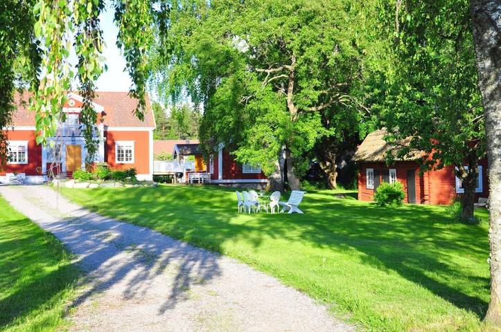 Hotell för 2 Personer, med Terass samt Trädgård och Utsikt i Västerås
