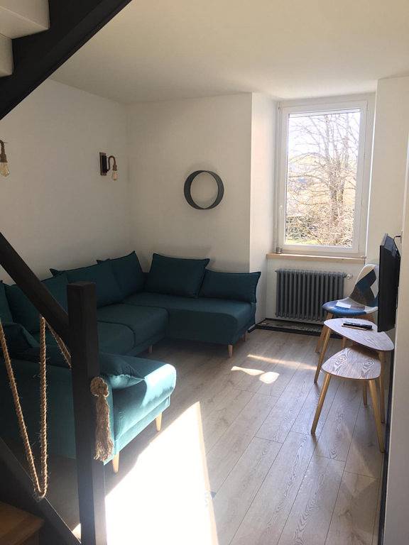 Gîte pour 9 personnes, avec jardin ainsi que sauna et terrasse à Tence - 3