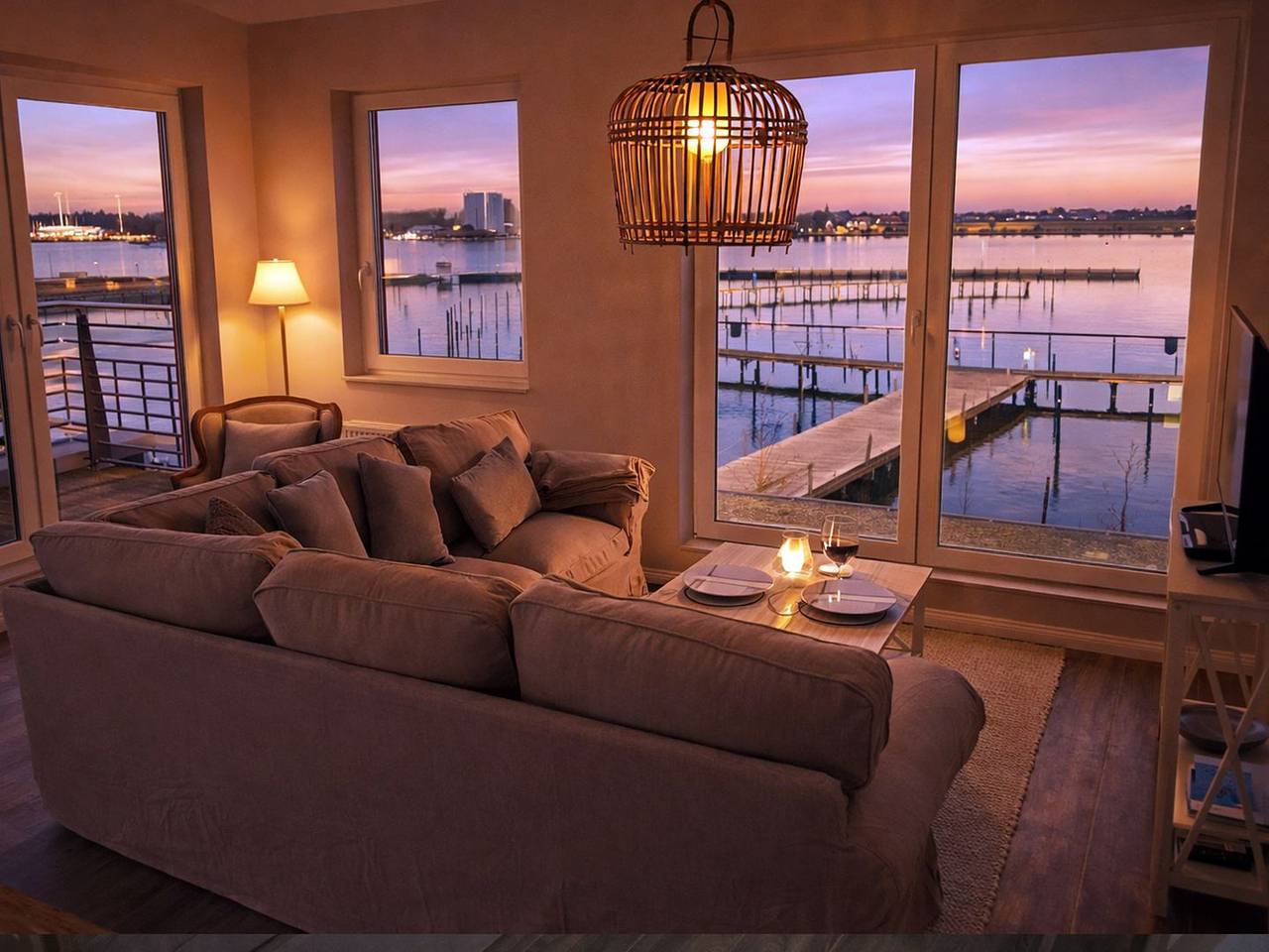 Ganze Wohnung, Apartment am Rundsteg 14 direkt am Yachthafen mit außergewöhnlichem Seeblick in Ostfehmarn, Fehmarn