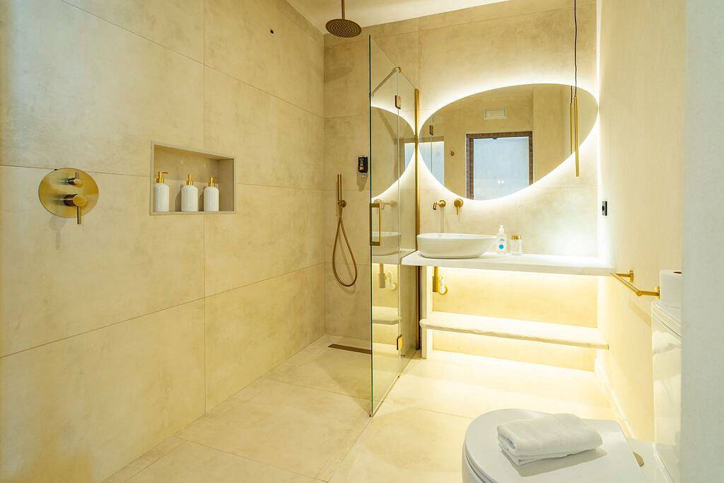 Entire studio, Vlc Host - Puente de Astilleros P112 in Valencia, Costa de Valencia