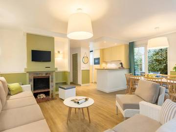 Gîte pour 8 personnes, avec terrasse et jardin, animaux acceptés à Chamouille
