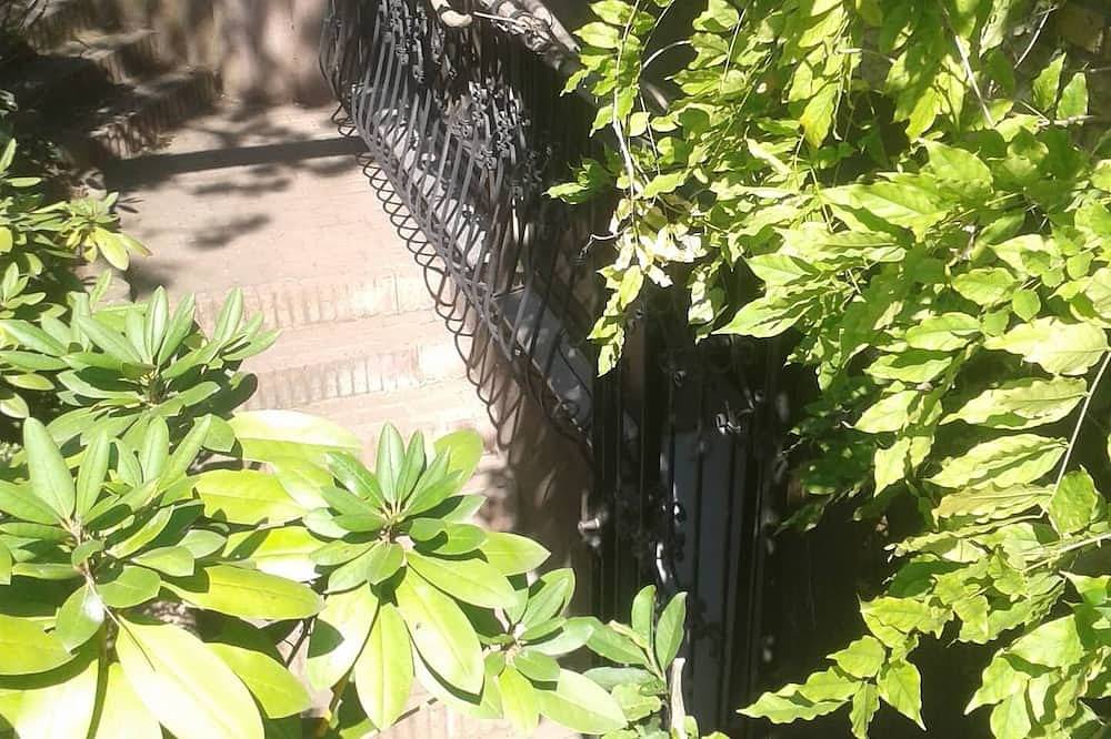 Ganze Wohnung, Kleine ruhige Wohnung in gediegener Lage in Saarbrücken, Saargau