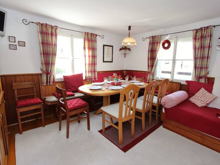 Ferienhaus für 10 Personen, mit Balkon und Terrasse sowie Garten und Sauna in Bramberg am Wildkogel - 2