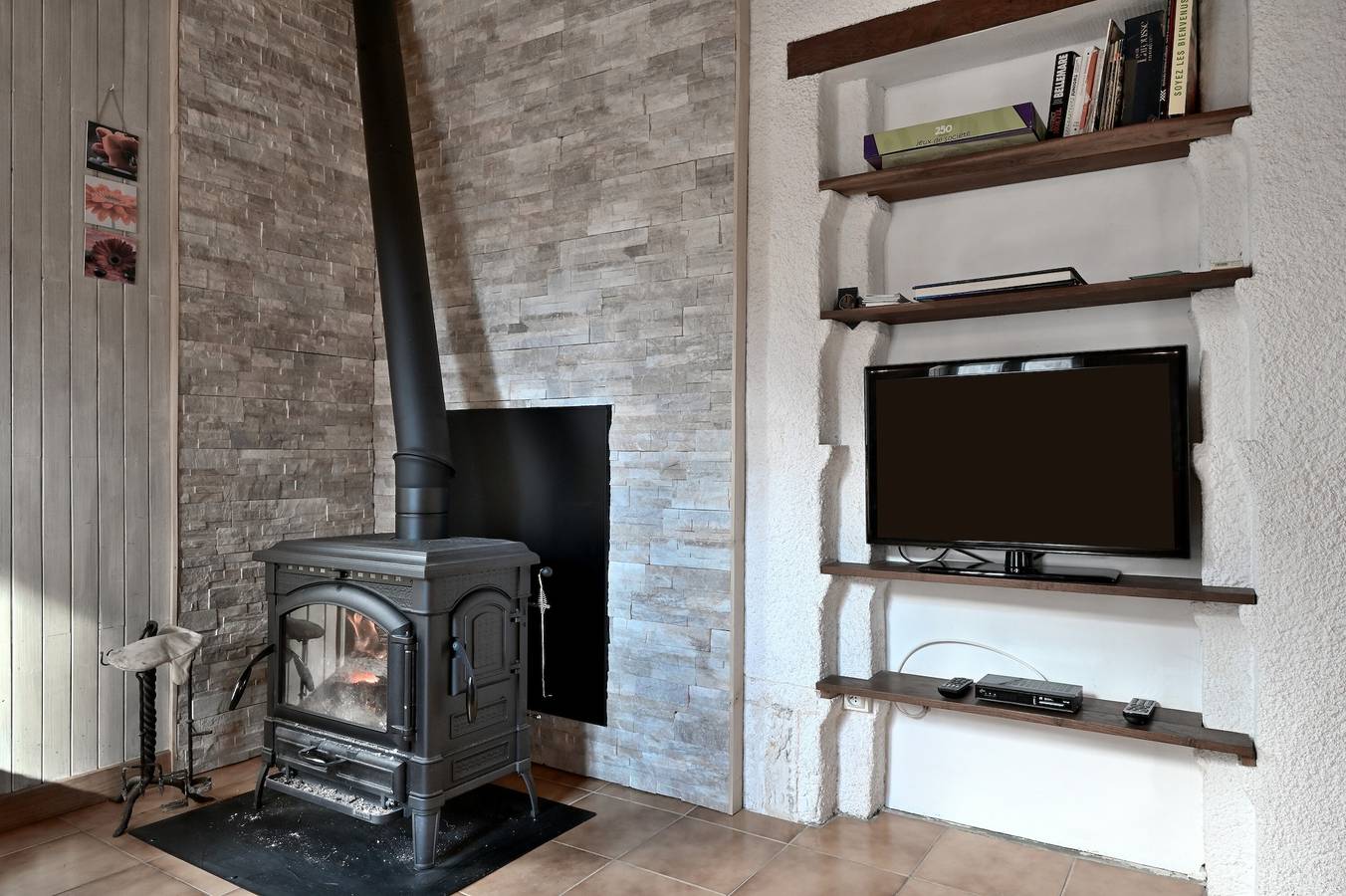 Gîte Decauville – "En el jardín florido" in Bonac-Irazein, Parque Natural Regional de los Pirineos de Ariège