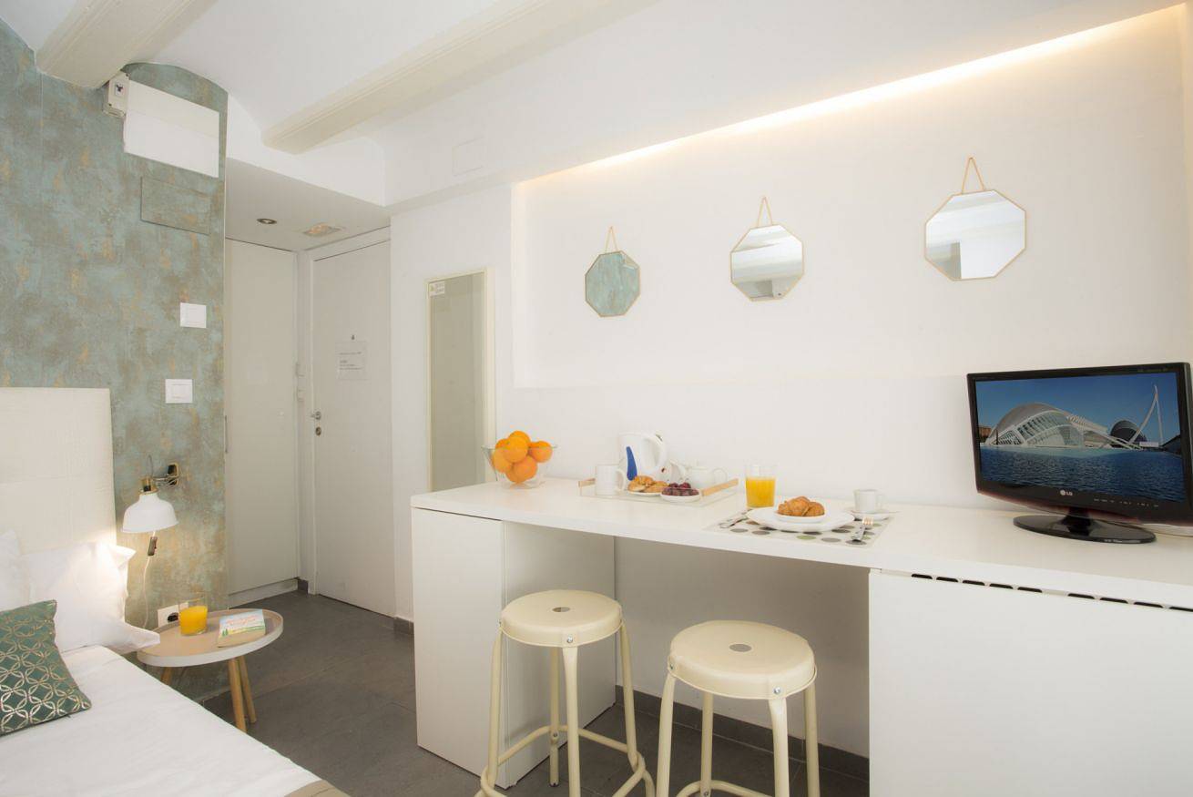 Entire apartment, Botanico Room I in Valencia City Centre, Valencia