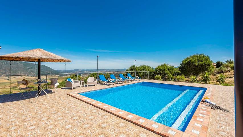 Chalet para 4 personas, con piscina y balcón/terraza, Se admiten mascotas en Sierra de Cádiz - 2