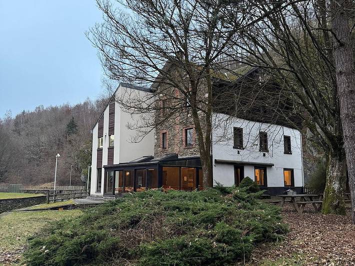 Vakantiehuis voor 45 personen, met balkon/terras en terras in Houffalize