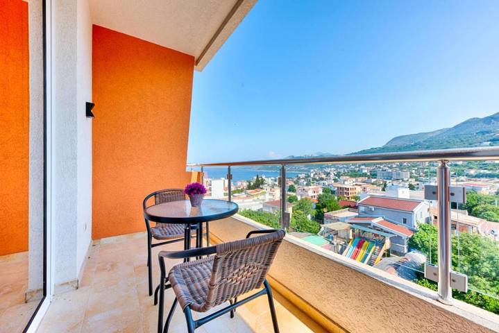 Hôtel pour 4 personnes, avec Balcon ainsi que Terrasse et Vue