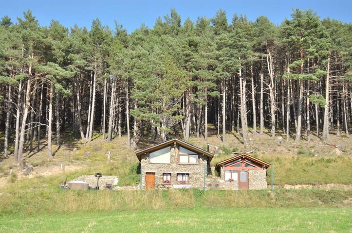Apartamento para 6 personas, con Jacuzzi y Terraza además de Jardín y Sauna en Parroquia de La Massana