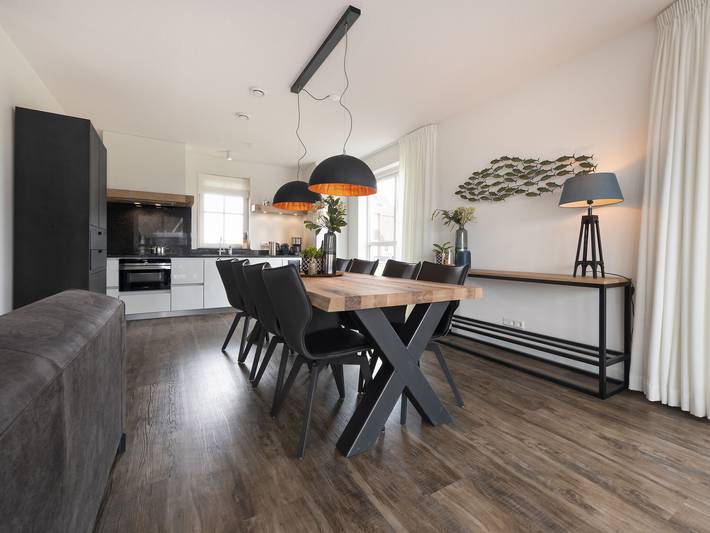 Villa mit Sauna in Tjeukemeer in Delfstrahuizen, Friesland