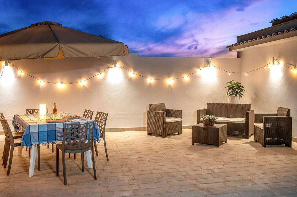 Entire apartment, 2 bedroom awesome apartment in Balestrate in Balestrate, Palermo Province