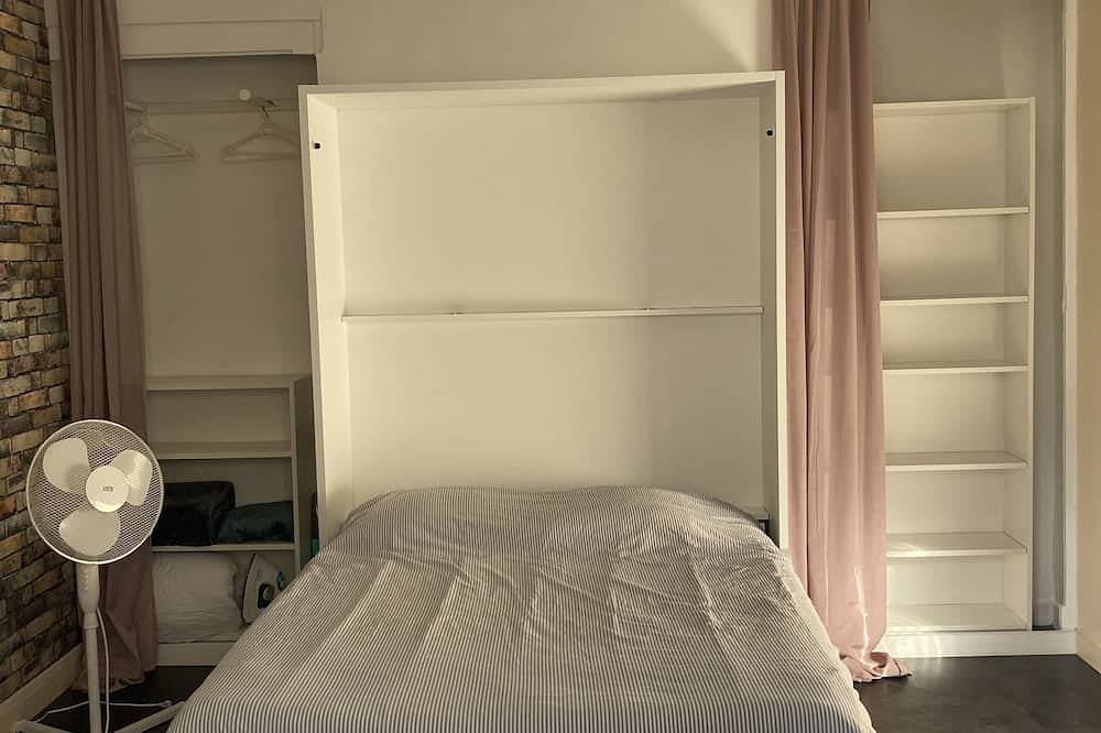 Entire apartment, Charming F1 300m from the station in Tours, Tours region