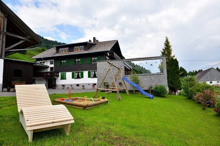 Ferienwohnung für 6 Personen, mit Sauna und Balkon/Terrasse sowie Balkon im Bregenzerwald - 3
