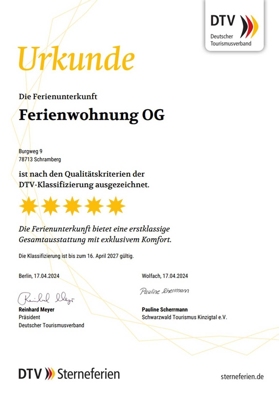 Ganze Wohnung, Ferienwohnung "Villa Fink Obergeschoss" mit Bergblick, privater Terrasse und Wlan in Schramberg, Mittlerer Schwarzwald