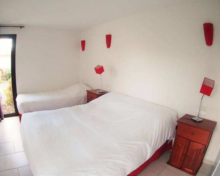 Gîte pour 3 personnes, avec vue et jardin à Saint-Côme-de-Fresné - 3