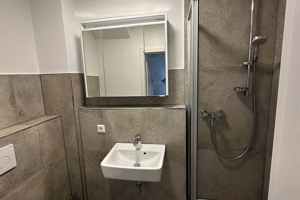 Ganze Wohnung, Gemütliches 2 Zimmer Apartment in zentraler Lage in Bad Cannstatt, Stuttgart