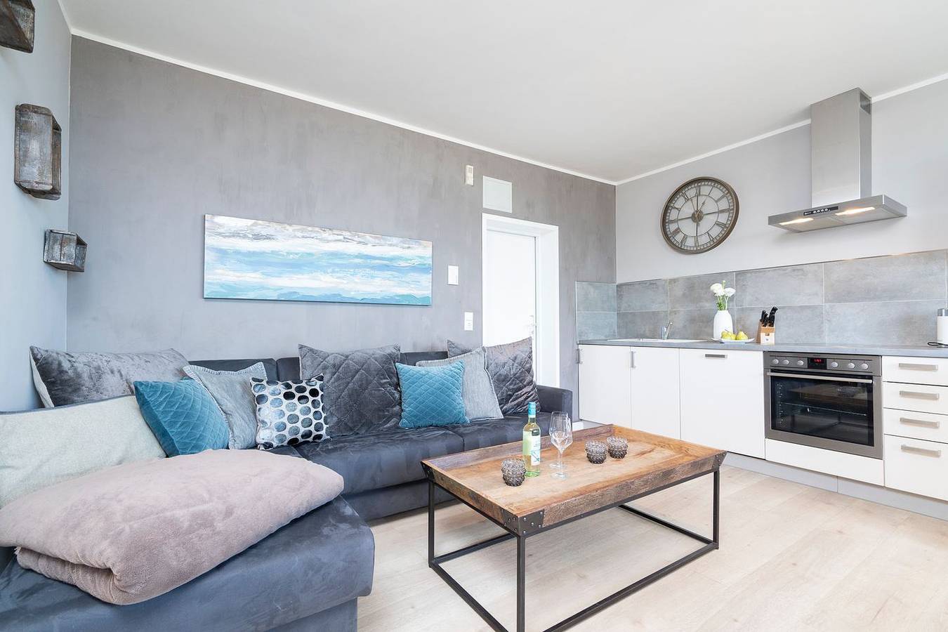 Ganze Wohnung, "Entspannen und Erholen: Ferienwohnung Puro Suite direkt am Strand!" in Scharbeutz, Ostholstein