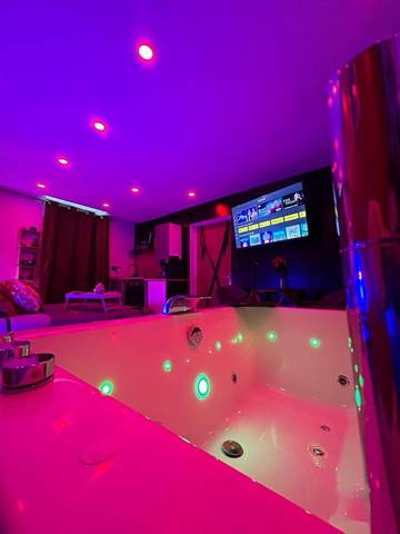 Gîte pour 2 personnes, avec jacuzzi, animaux acceptés à Montfort-sur-Argens