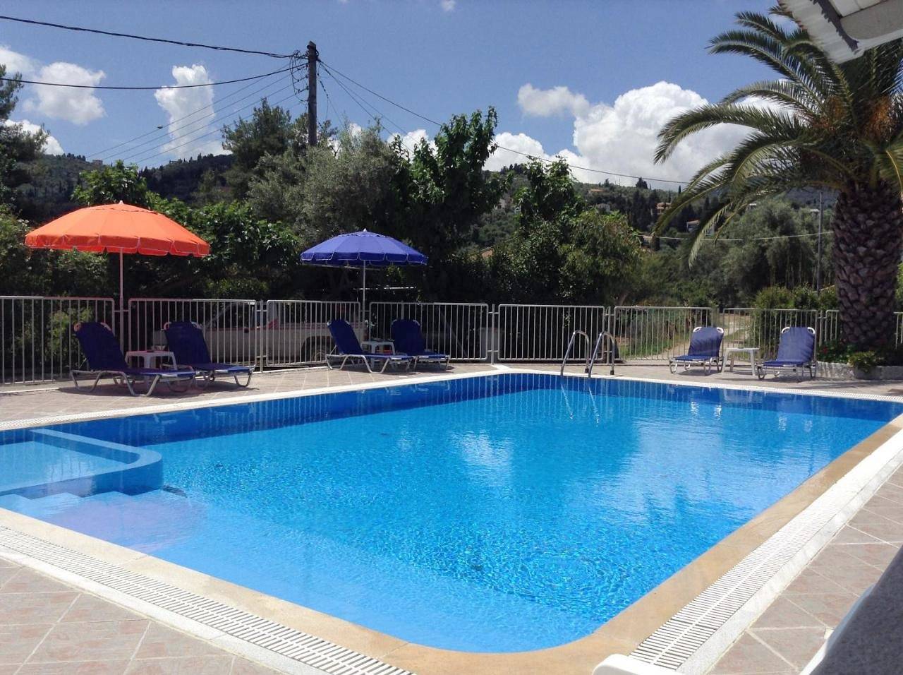 Polyxenis Rooms in Ligia, Grèce