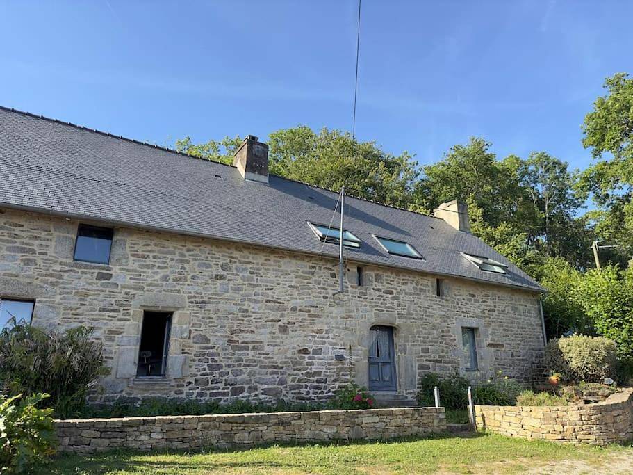 Three-Bedroom Holiday Home in Pluvigner, Région de Lorient