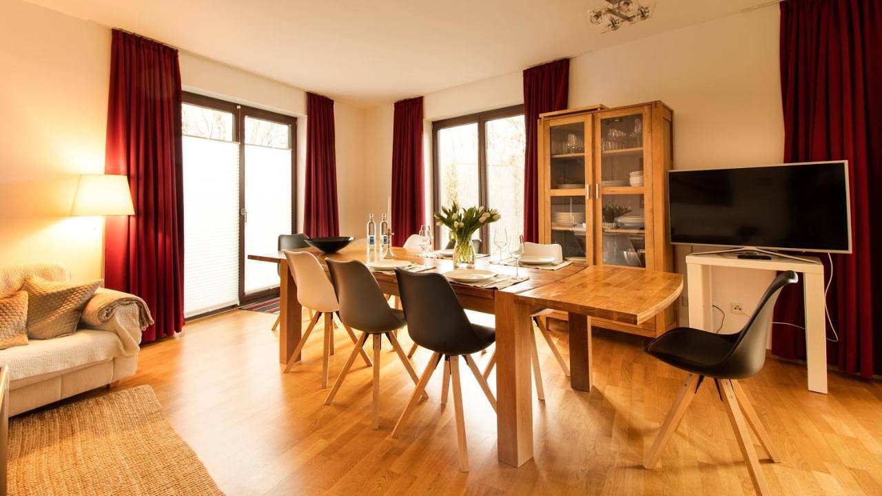 Four-Bedroom House in Bergisch Gladbach, Rheinisch-Bergischer Kreis