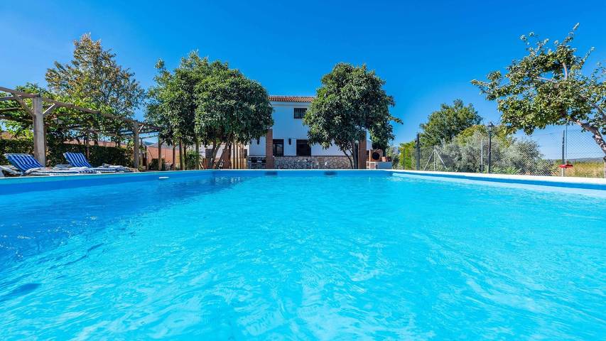 Chalet para 6 personas, con piscina - 1