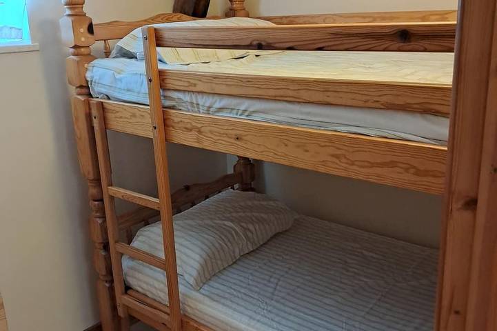 Gîte pour 6 personnes, avec Jardin et Piscine à Saint-Connec - 4