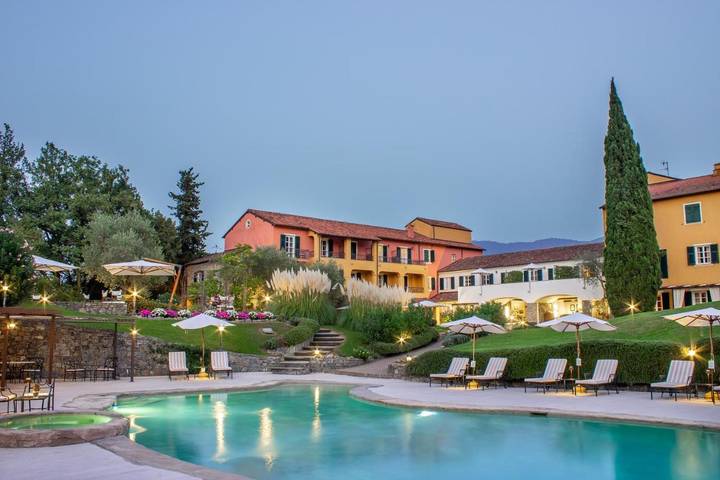 Hotel für 3 Personen, mit Whirlpool und Garten sowie Pool, mit Haustier