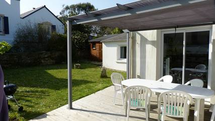 Gîte pour 4 personnes, avec terrasse et jardin à Audierne