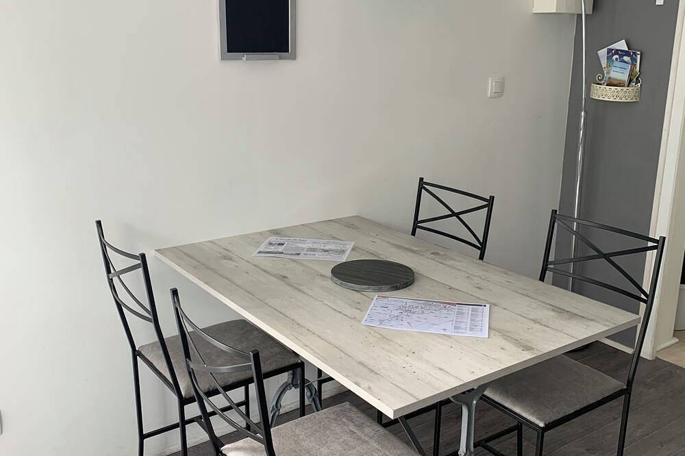 Quai Ouest: 2/4p rental 100m from Goldbeach beach in Ver-sur-Mer, Côte de Nacre