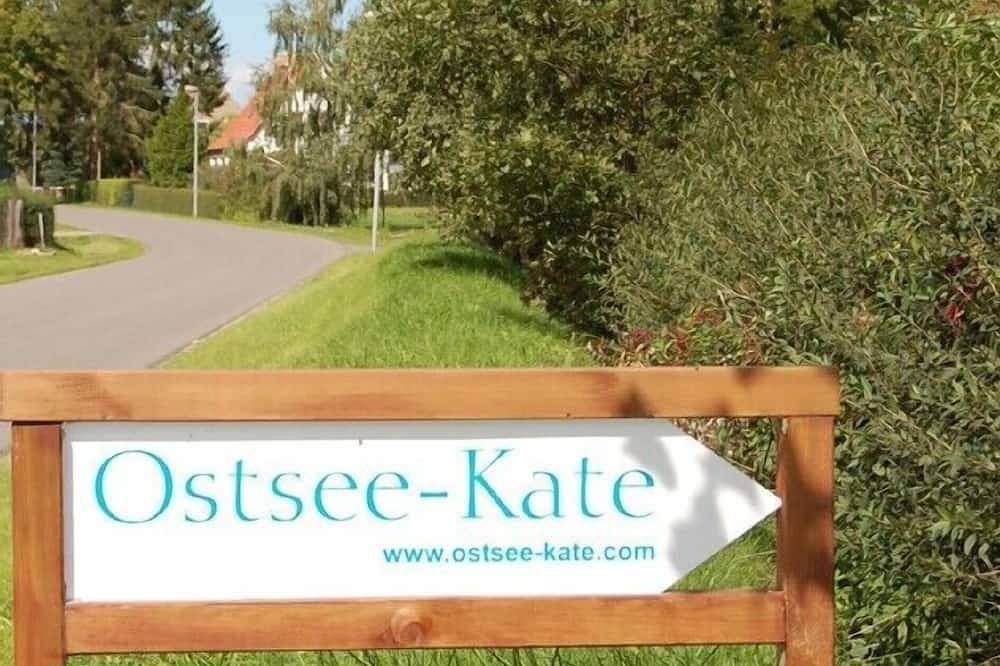 Ganze Wohnung, Maisonette-Appartement im Ensemble der denkmalgesch. 'Ostsee-Kate' für 2-3 Gäste in Schmatzin, Vorpommern Greifswald