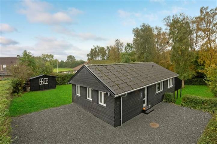 Ferienhaus für 4 Personen, mit Garten und Terrasse in Loddenhøj