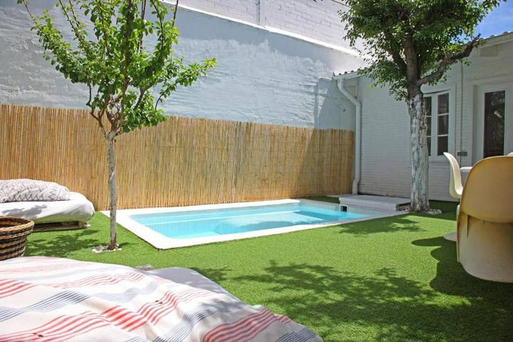 Villa pour 3 personnes, avec Balcon ainsi que Terrasse et Piscine à Barcelone - 3