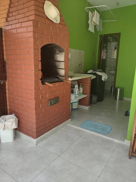 Haus 50 Meter vom Sandstrand von Boiçucanga entfernt neben Gezeiten in São Sebastião, Região Metropolitana do Vale do Paraíba e Litoral Norte