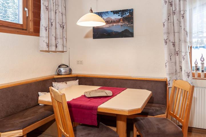 Hütte für 5 Personen, mit Sauna und Balkon sowie Garten in Kappl - 4