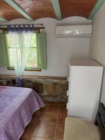 Gîte pour 2 personnes, avec terrasse et jardin, animaux acceptés dans El Colmenar