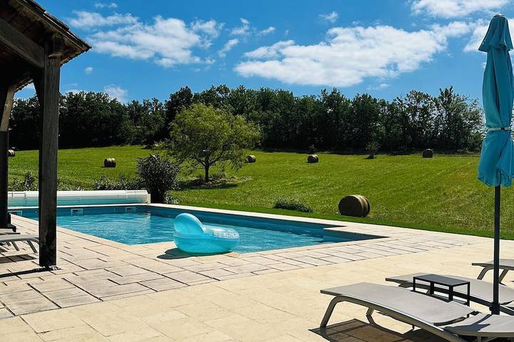 Villa pour 9 personnes, avec piscine et jardin - 1