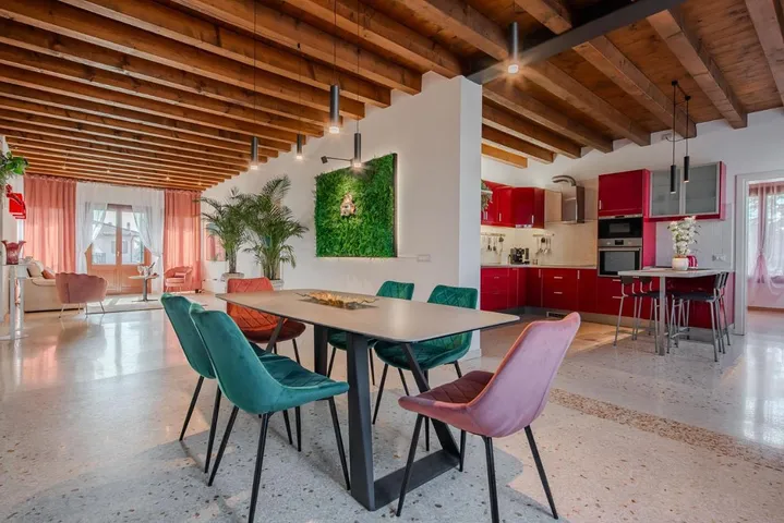 Chalet para 10 personas, con piscina y vistas además de sauna y jardín, Se admiten mascotas - 1