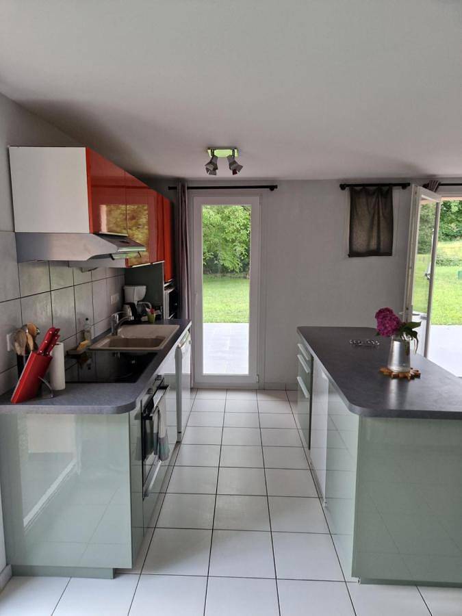 Location de vacances pour 4 personnes, avec terrasse à Excenevex - 2