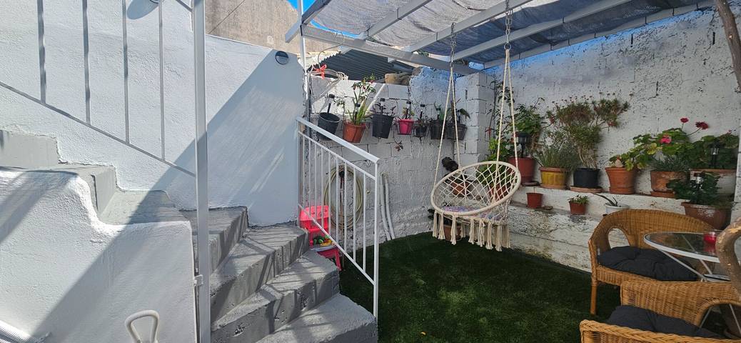 Vacation rental for 5 people, with yard in Corfu