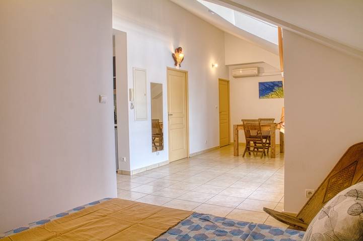 Gîte pour 2 personnes, avec balcon dans Saint-Gilles les Bains - 2