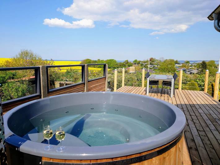 Ferienhaus für 7 Personen, mit Terrasse und Garten sowie Ausblick und Seeblick in Eskov Strandpark