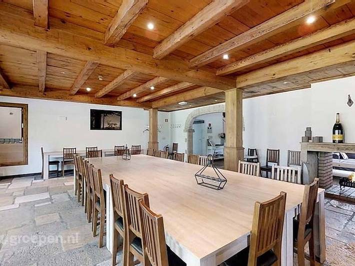 Location de vacances pour 28 personnes, avec sauna ainsi que terrasse et balcon/terrasse dans Petit-Han - 2