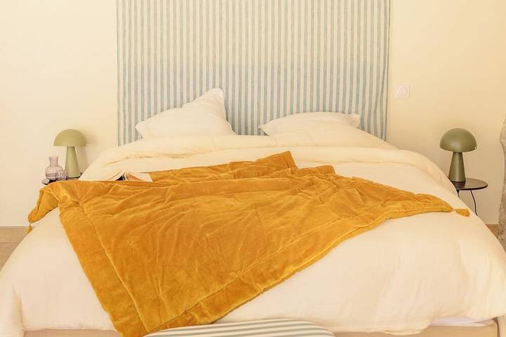 Location de vacances pour 2 personnes, avec jardin à Gennes - 2