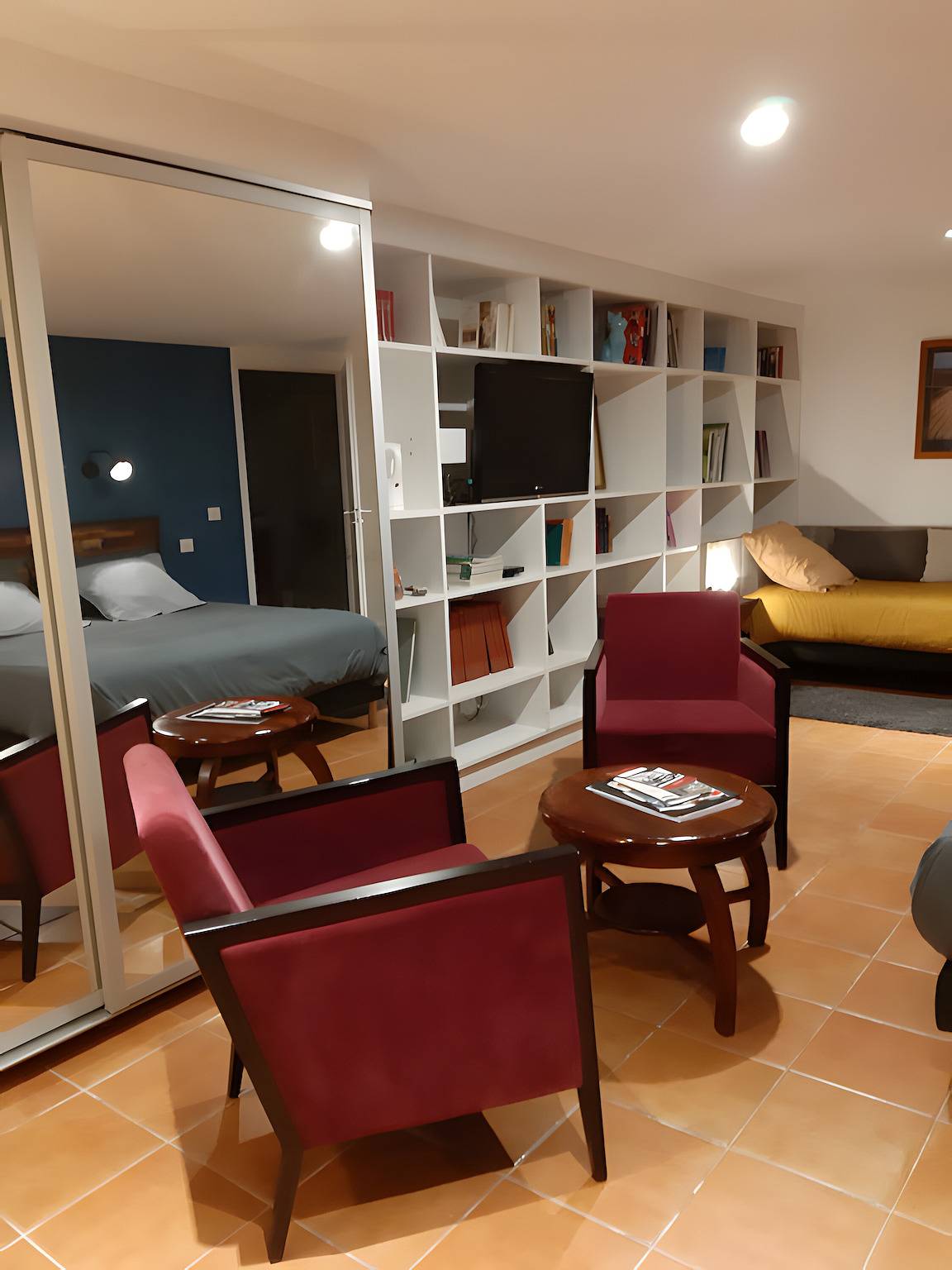 Gästezimmer Voyage mit Gemeinschaftsterrasse, Garten und Wlan in Baden, Côte des Mégalithes