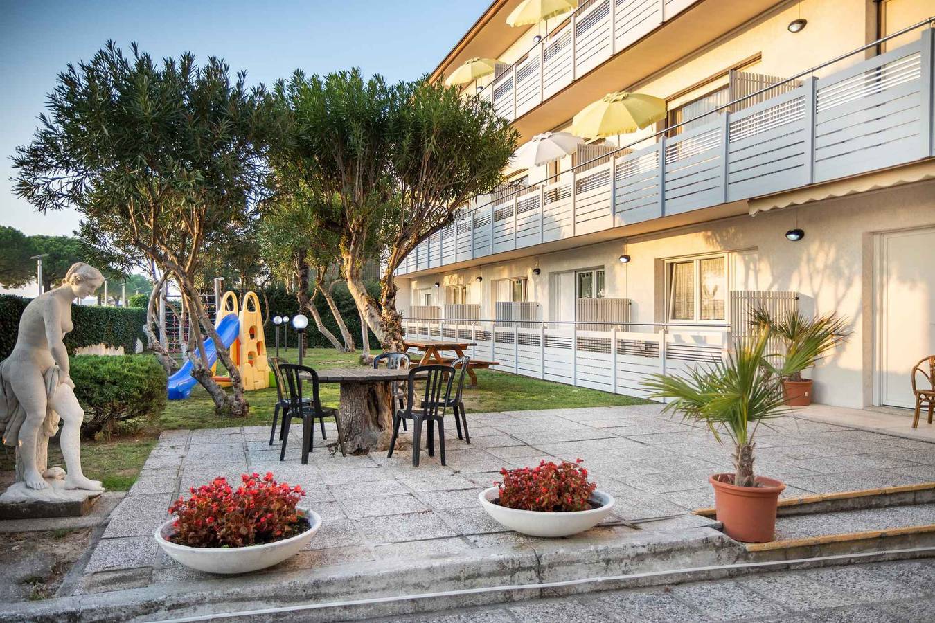 Entire studio, Studio with air conditioning  in Lignano Sabbiadoro, Udine Province