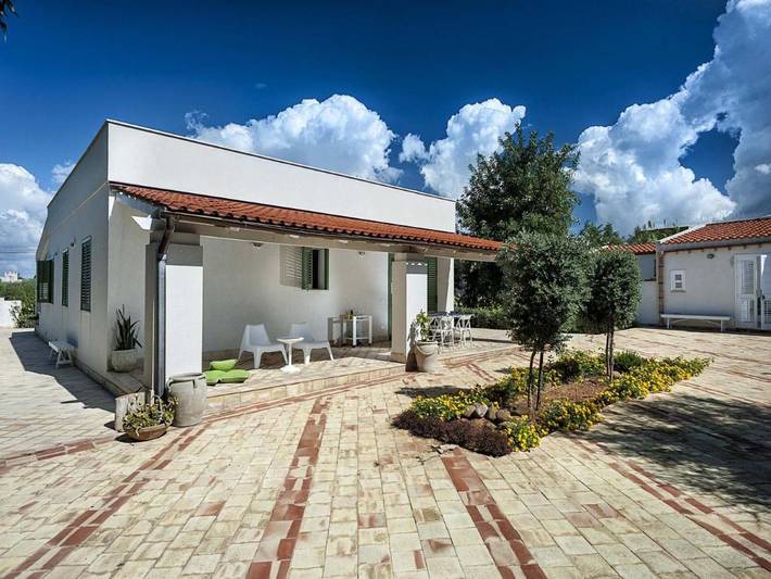 Villa per 9 persone, con giardino e terrazza a Mazara del Vallo